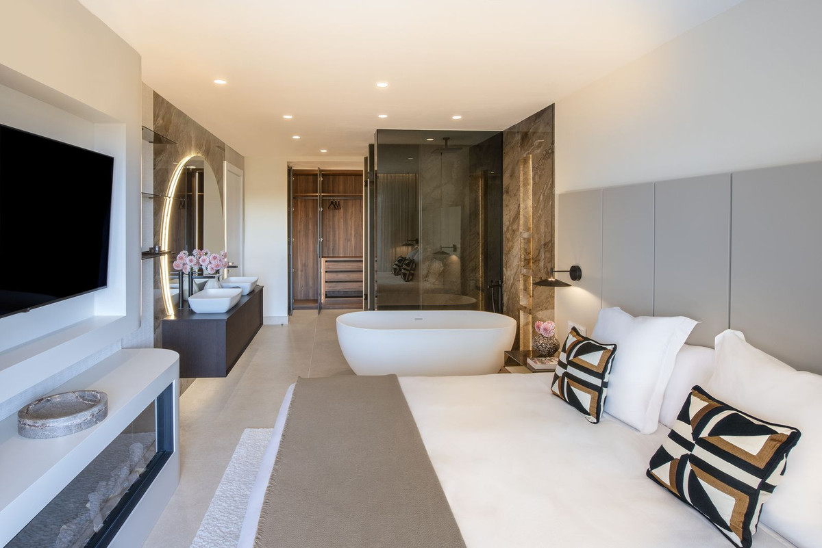 Kantoor te koop in New Golden Mile | 3 slaapkamers H5488585