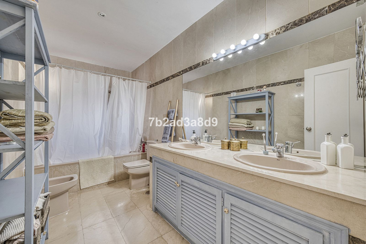 Appartement te koop in Nueva Andalucía | 5 slaapkamers H5273944