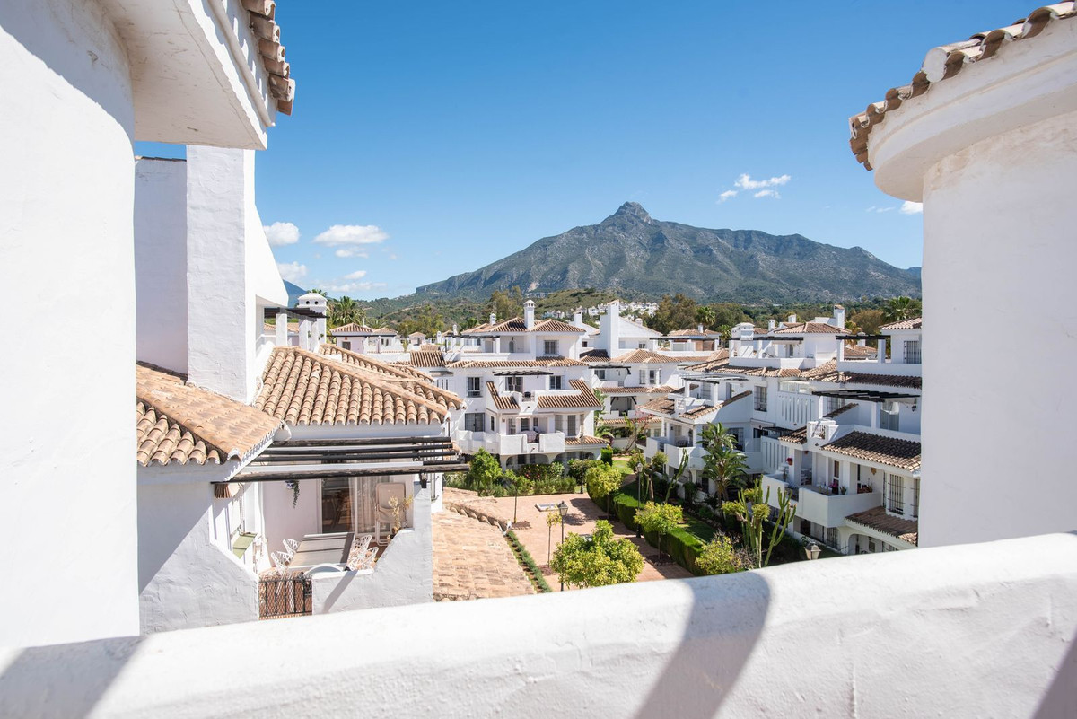 Appartement te koop in Nueva Andalucía | 2 slaapkamers H5388883