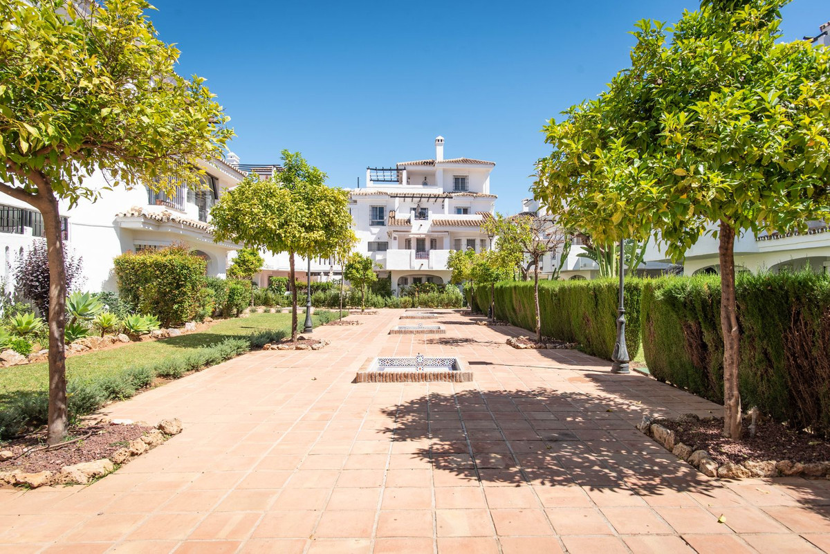 Appartement te koop in Nueva Andalucía | 2 slaapkamers H5388883