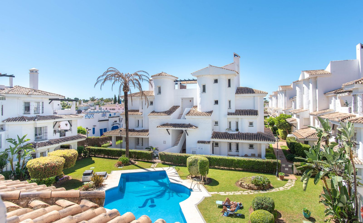 Appartement te koop in Nueva Andalucía | 2 slaapkamers H5388883