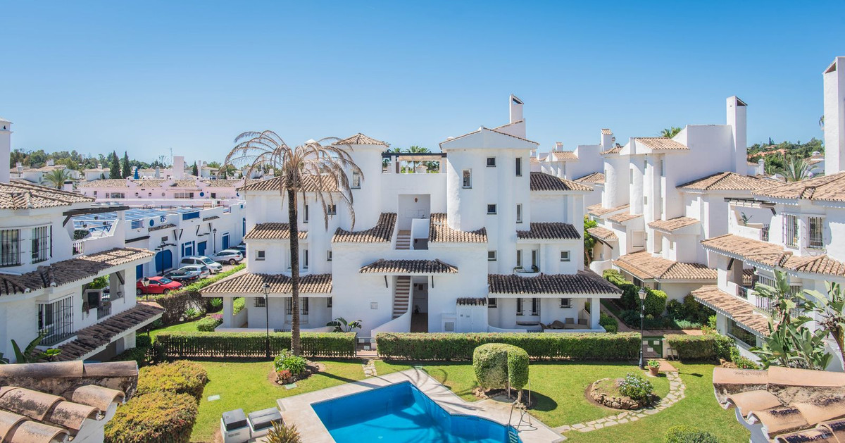 Appartement te koop in Nueva Andalucía | 2 slaapkamers H5388883