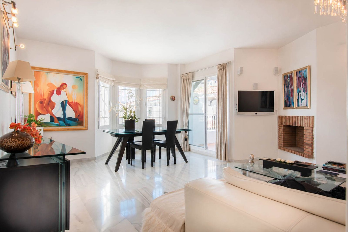 Appartement te koop in Nueva Andalucía | 2 slaapkamers H5388883