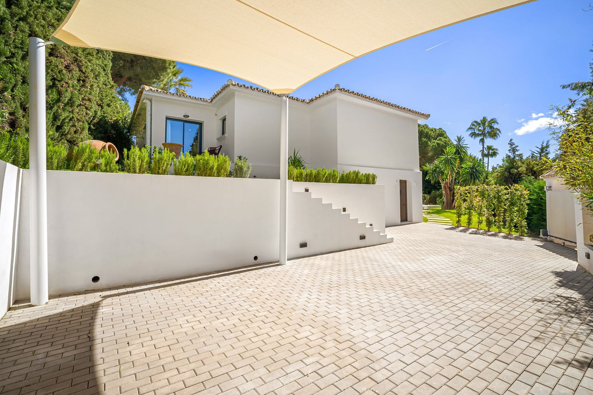 Huis te koop in Nueva Andalucía | 4 slaapkamers H5430469