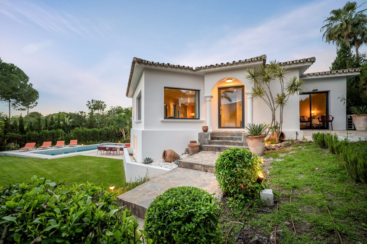 Huis te koop in Nueva Andalucía | 4 slaapkamers H5430469