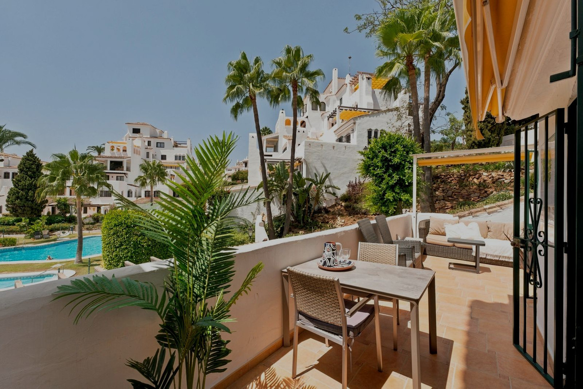 Duplex te koop in Nueva Andalucía | 2 slaapkamers H5464801