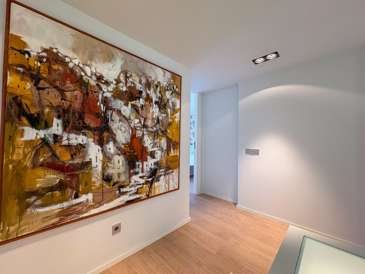 Commercieel te koop in Nueva Andalucía | 2 slaapkamers H5486782