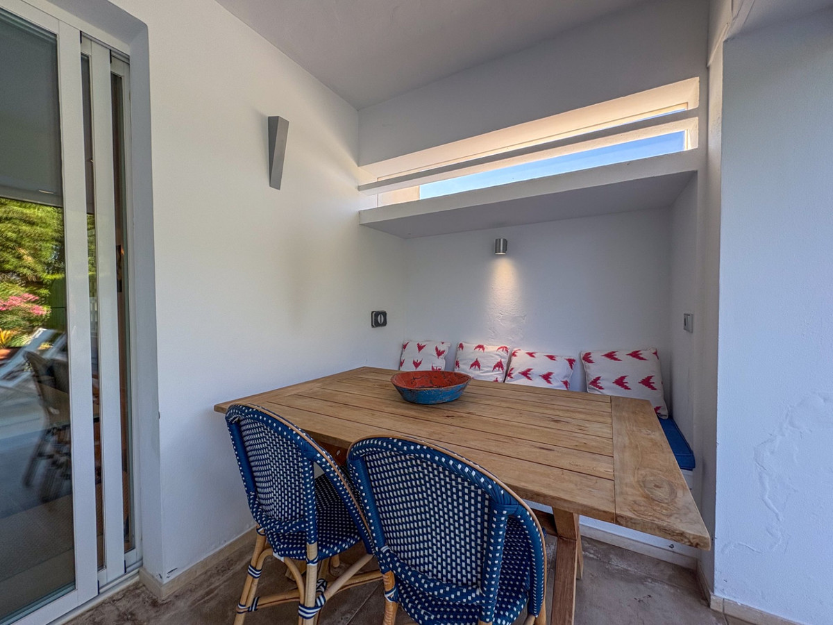 Commercieel te koop in Nueva Andalucía | 2 slaapkamers H5486782