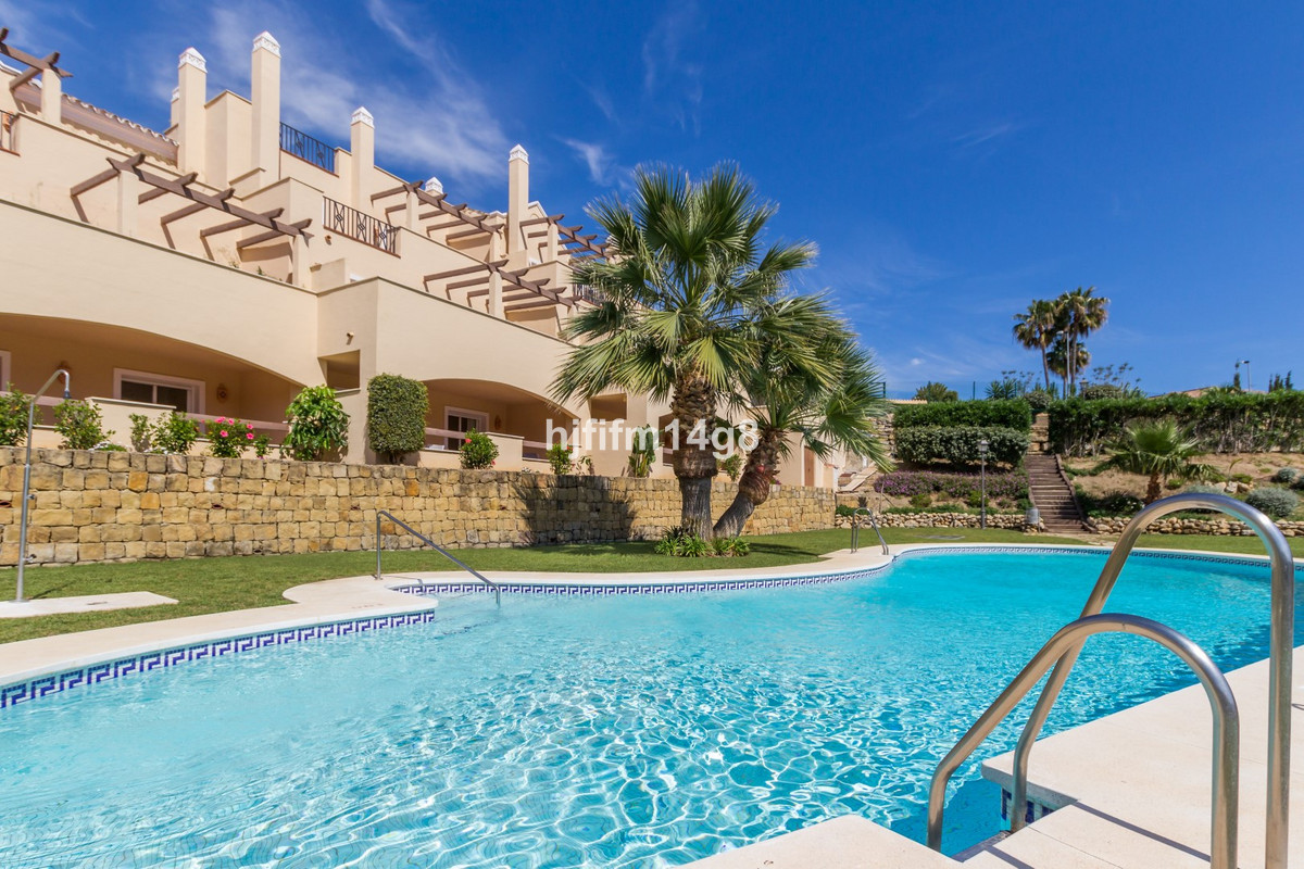 Appartement te koop in Nueva Andalucía | 2 slaapkamers H5494534