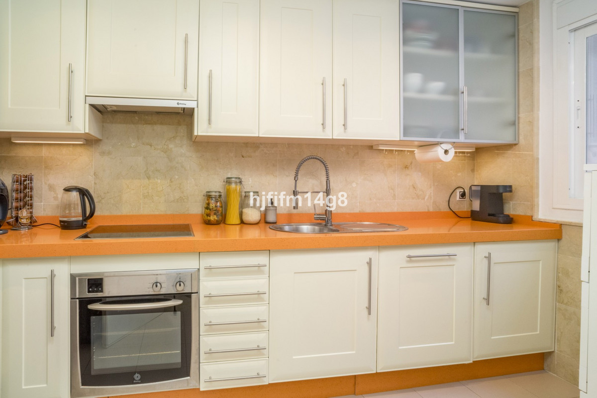 Appartement te koop in Nueva Andalucía | 2 slaapkamers H5494534