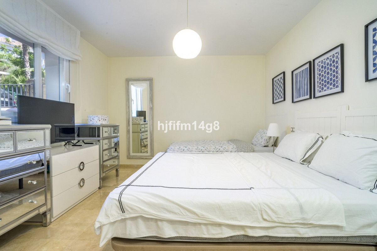 Appartement te koop in Nueva Andalucía | 2 slaapkamers H5494534