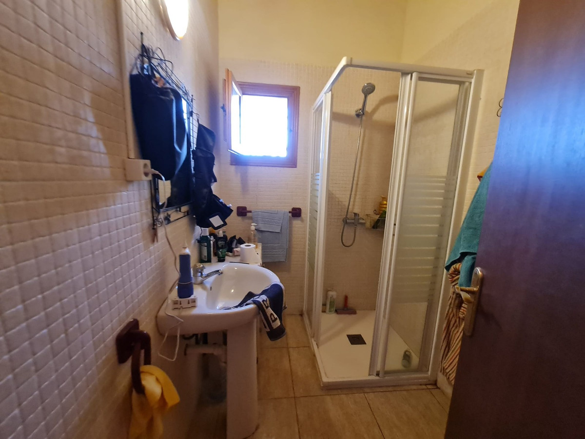 Bedrijfsgebouwen te koop in Pinoso | 4 slaapkamers H5395339