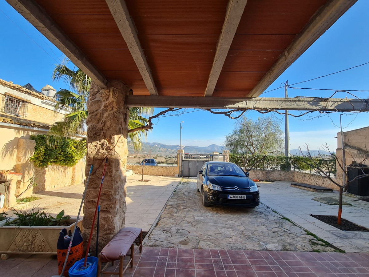 Bedrijfsgebouwen te koop in Pinoso | 4 slaapkamers H5395339