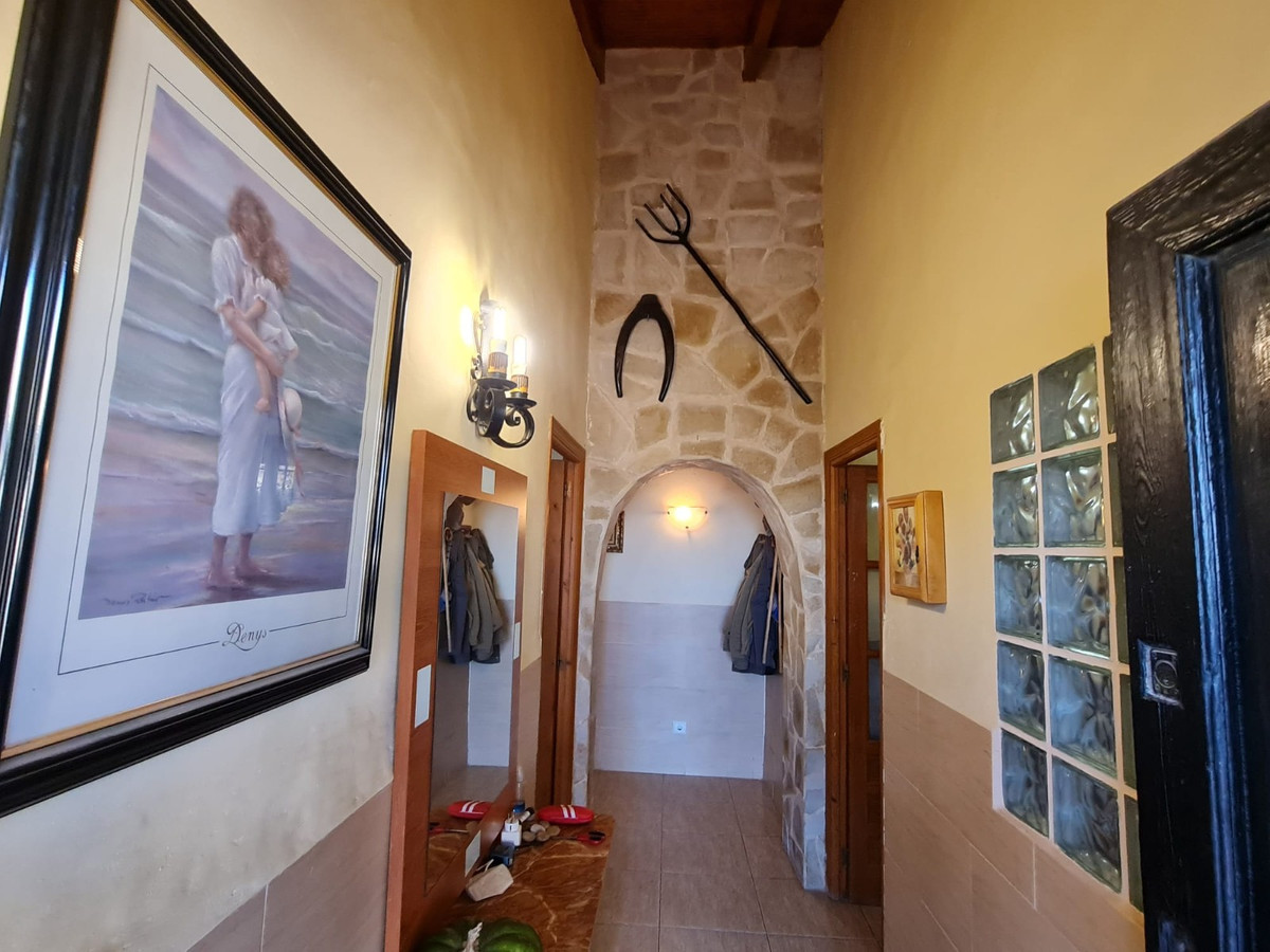 Bedrijfsgebouwen te koop in Pinoso | 4 slaapkamers H5395339