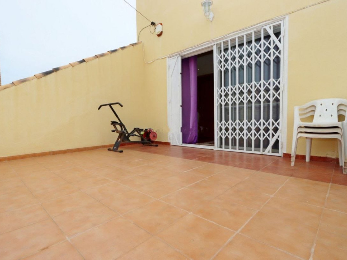 Huis te koop in Playa Flamenca | 4 slaapkamers H5397133