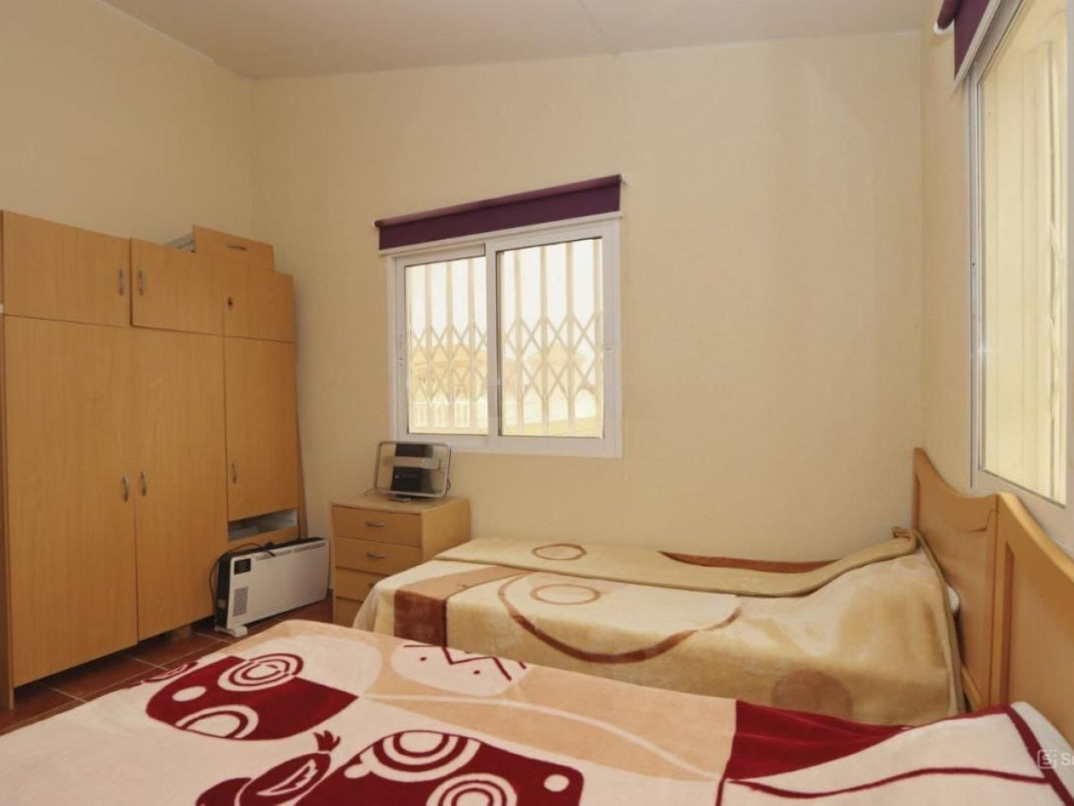 Huis te koop in Playa Flamenca | 4 slaapkamers H5397133