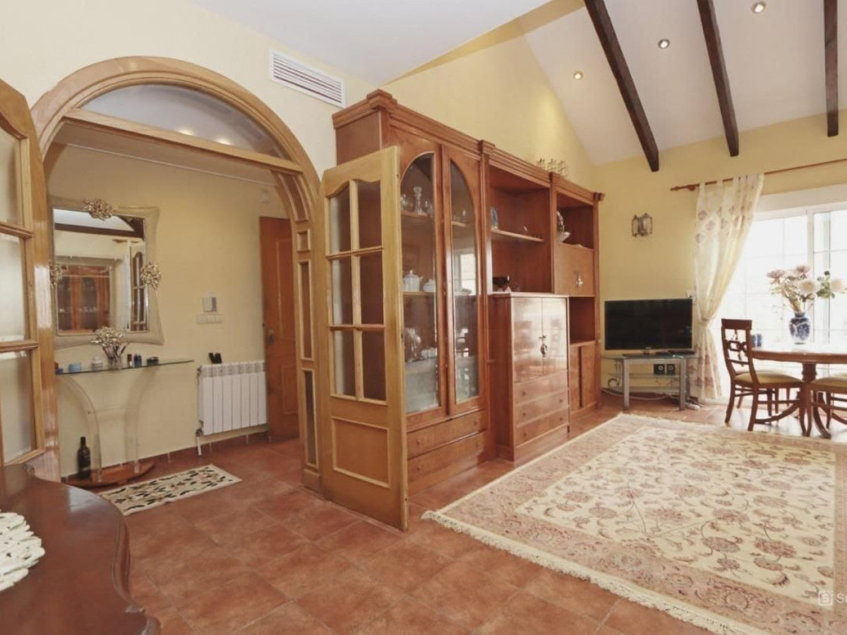 Huis te koop in Playa Flamenca | 4 slaapkamers H5397133
