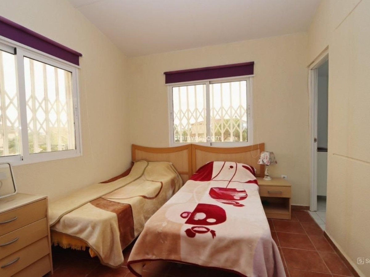 Huis te koop in Playa Flamenca | 4 slaapkamers H5397133