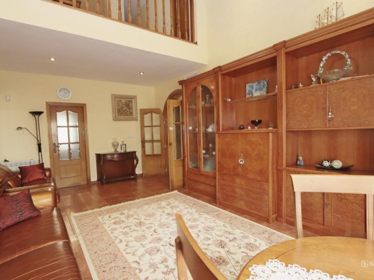 Huis te koop in Playa Flamenca | 4 slaapkamers H5397133