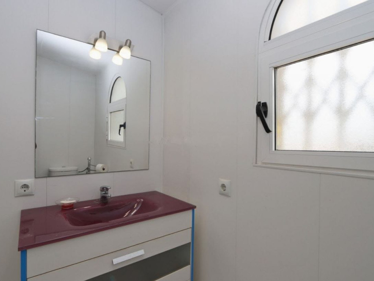 Huis te koop in Playa Flamenca | 4 slaapkamers H5397133