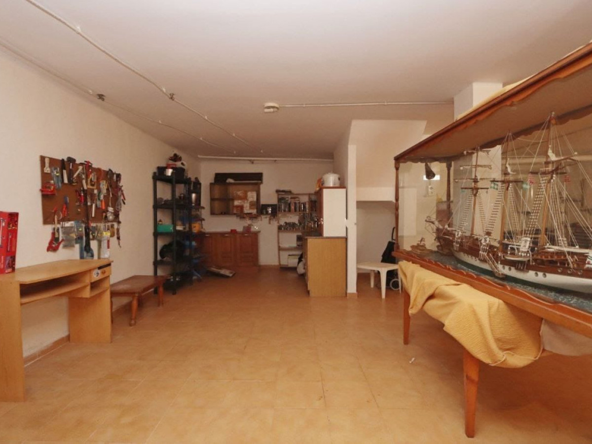 Huis te koop in Playa Flamenca | 4 slaapkamers H5397133