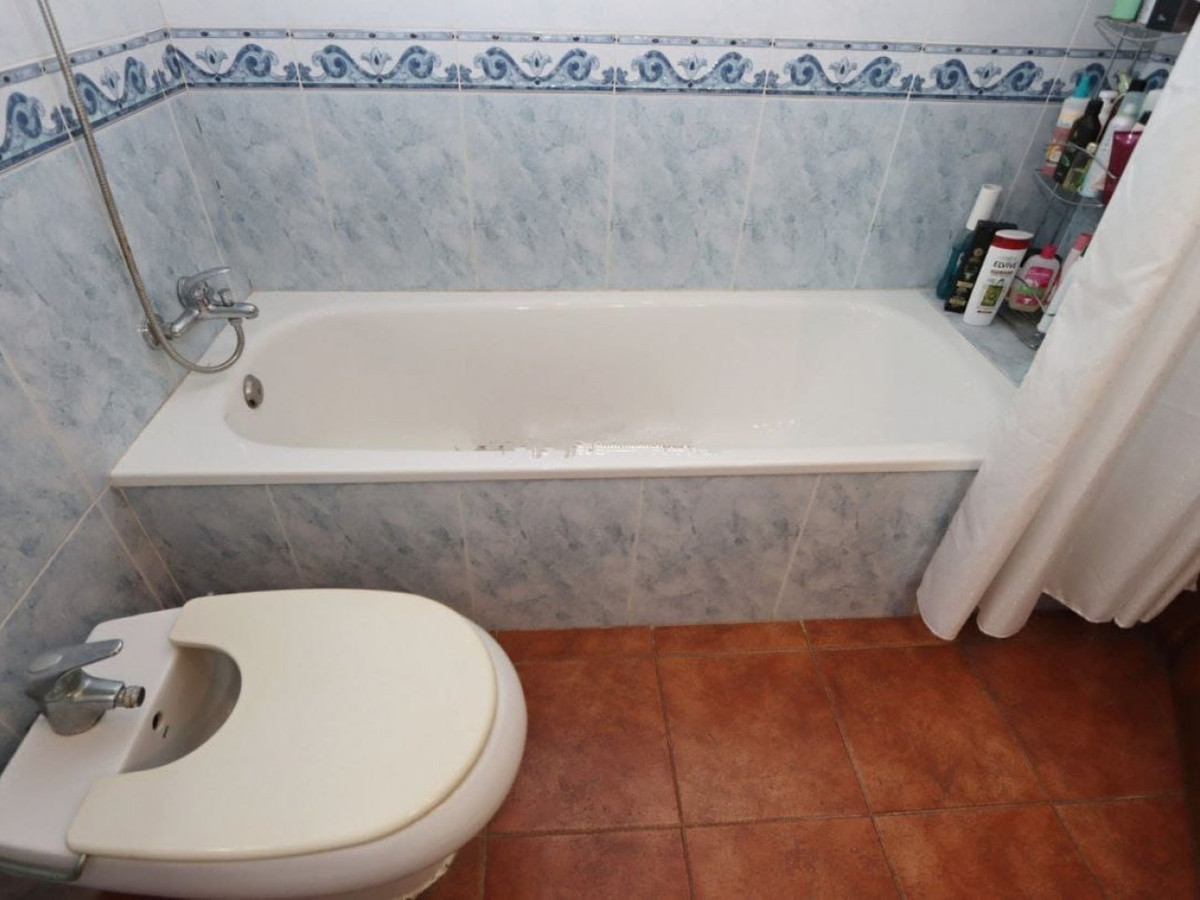 Huis te koop in Playa Flamenca | 4 slaapkamers H5397133