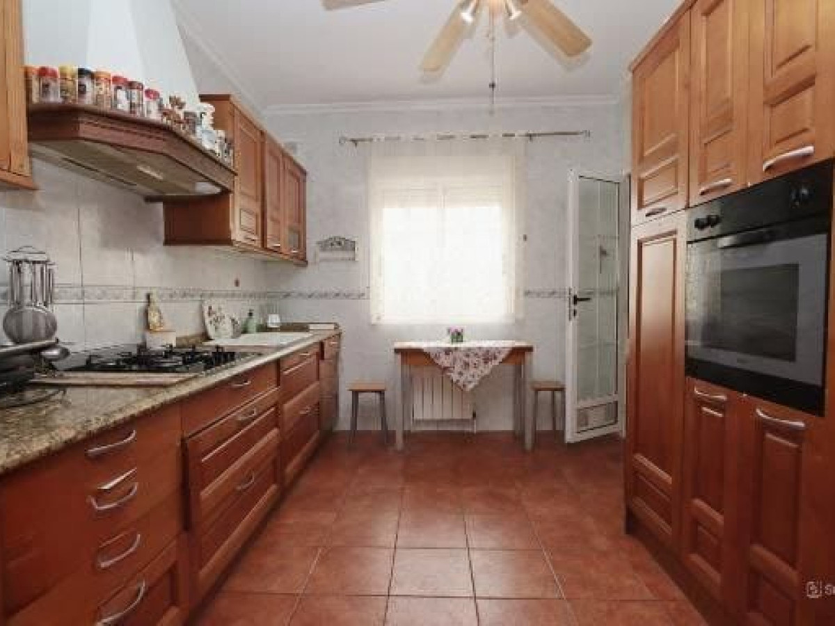Huis te koop in Playa Flamenca | 4 slaapkamers H5397133