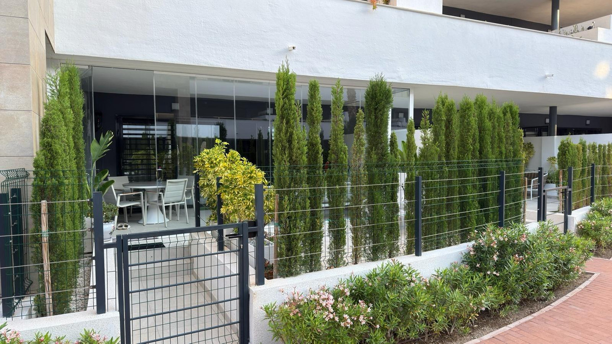 Appartement te koop in Playa Flamenca | 2 slaapkamers H5453632
