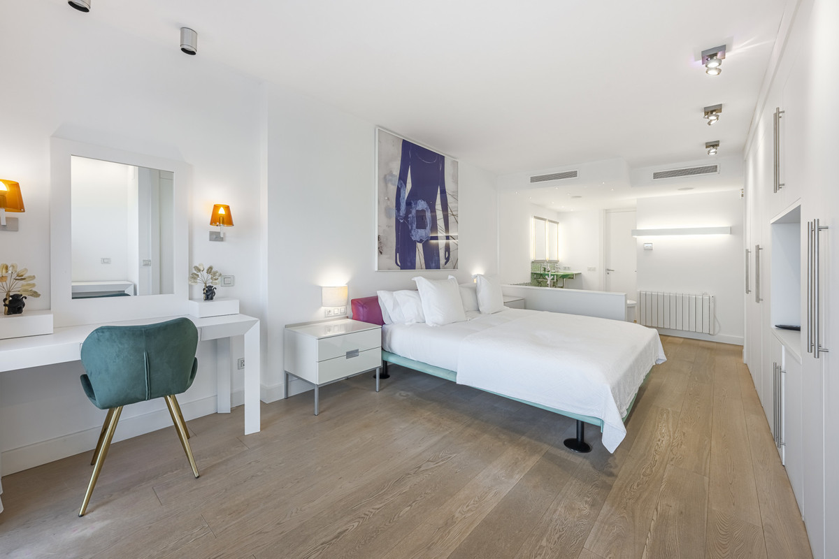 Property main view 44