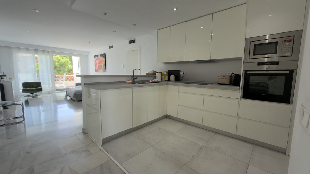 Garage te koop in Puerto Banús | 2 slaapkamers H5480548