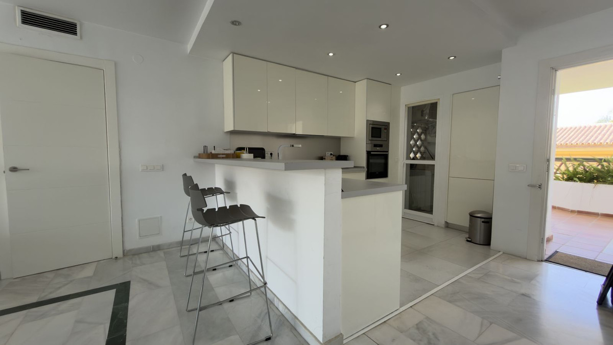 Garage te koop in Puerto Banús | 2 slaapkamers H5480548