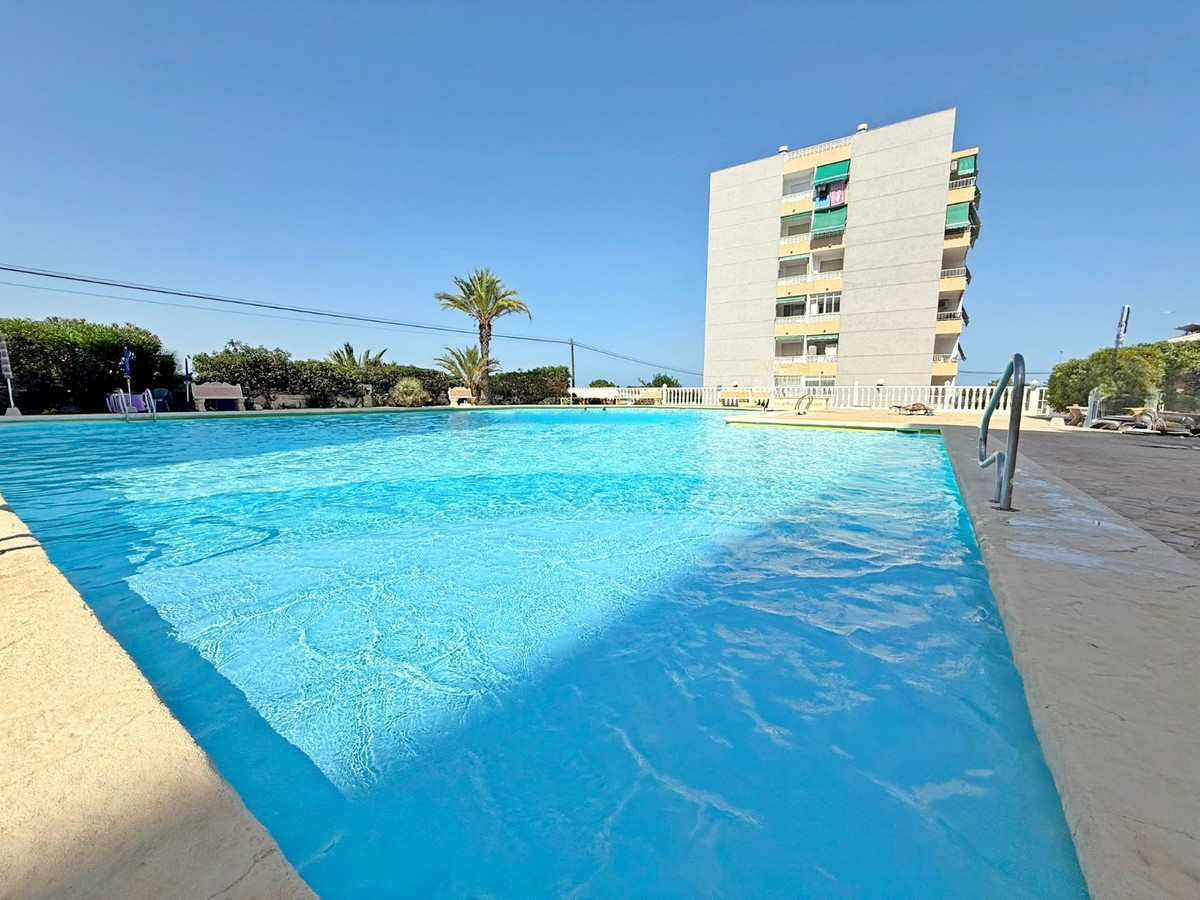 Appartement te koop in Punta Prima | 2 slaapkamers H5456374