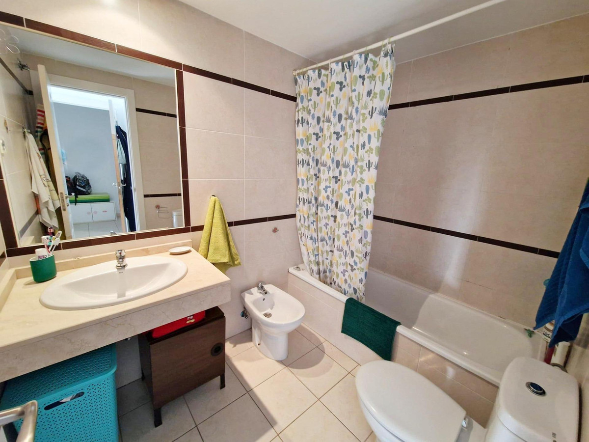 Appartement te koop in Rincón de la Victoria | 2 slaapkamers H5408182