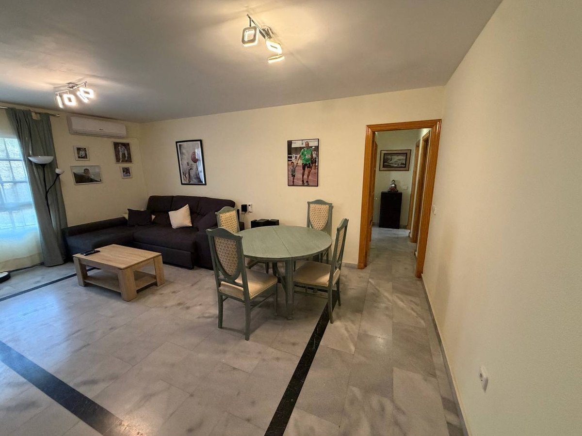 Commercieel te koop in Rincón de la Victoria | 3 slaapkamers H5450056