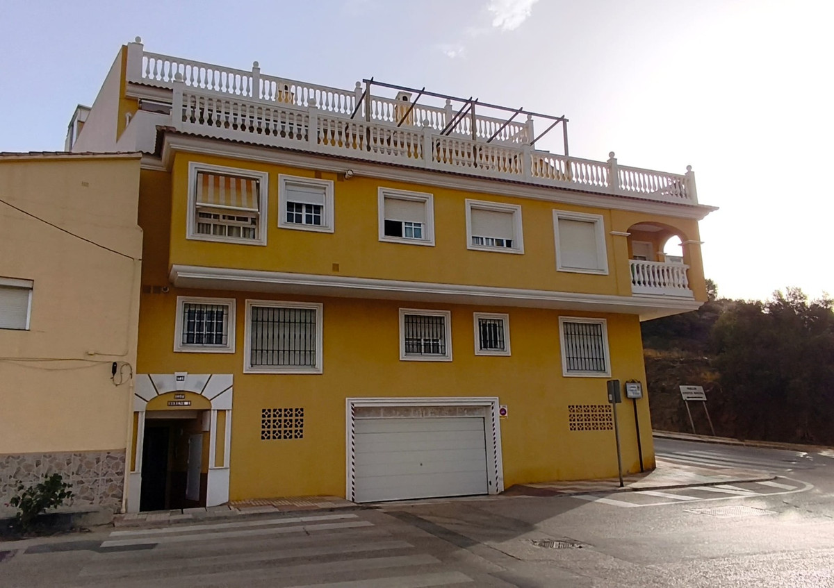 Commercieel te koop in Rincón de la Victoria | 3 slaapkamers H5450056
