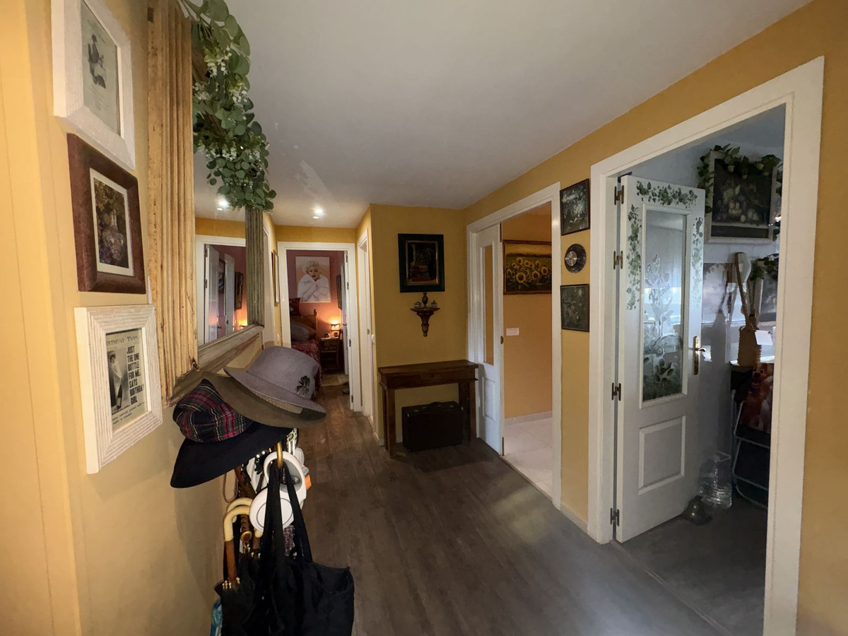 Zaak te koop in Riviera del Sol | 2 slaapkamers H5318197