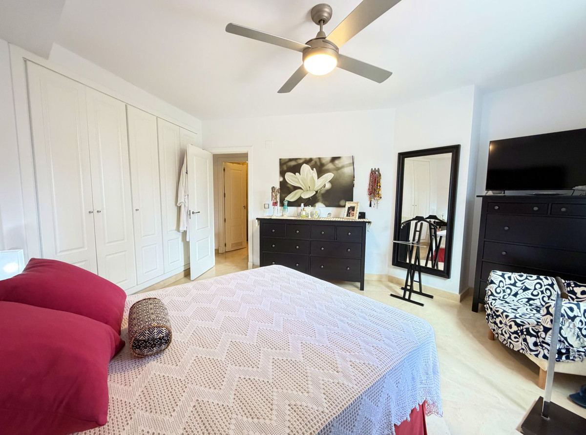 Appartement te koop in San Luis de Sabinillas | 3 slaapkamers H5255581