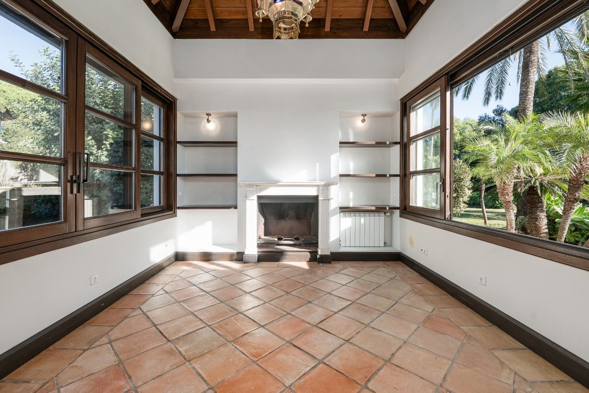 Huis te koop in Sierra Blanca | 6 slaapkamers H5293477