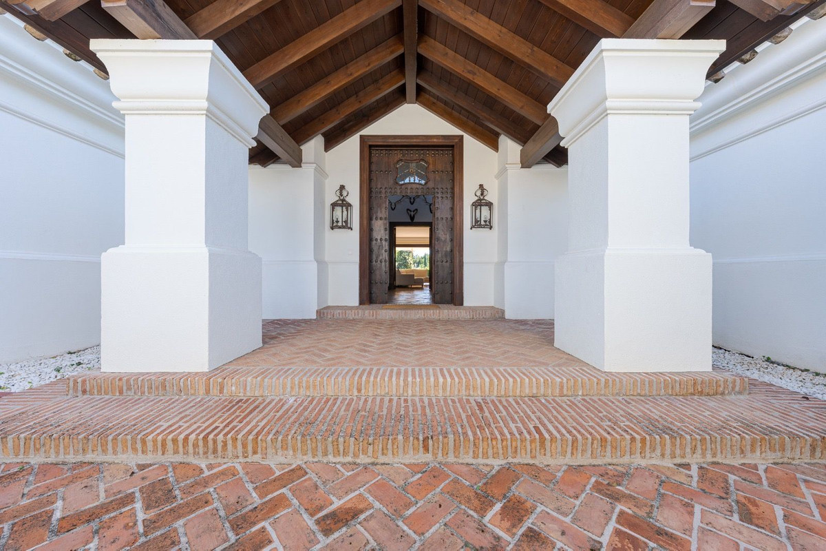 Huis te koop in Sierra Blanca | 6 slaapkamers H5293477