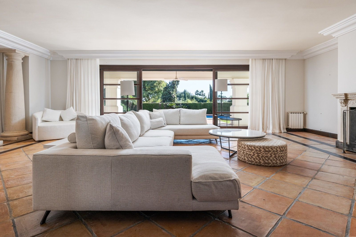 Huis te koop in Sierra Blanca | 6 slaapkamers H5293477