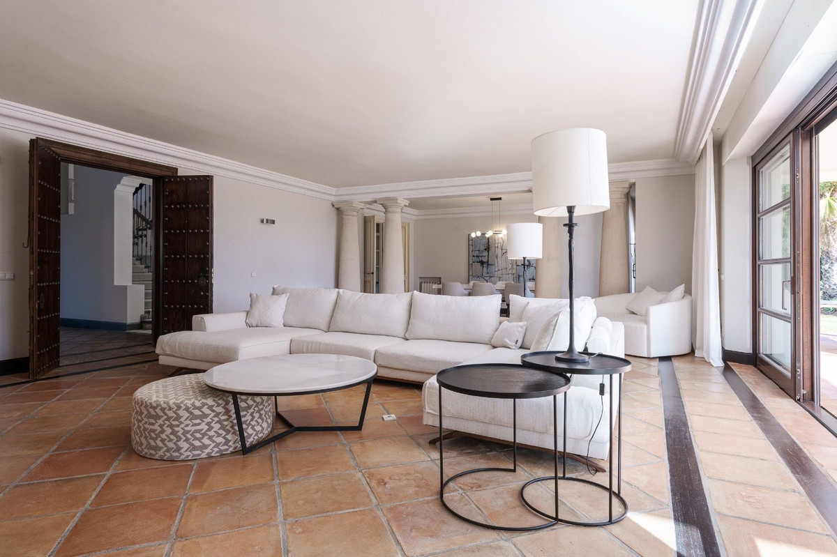 Huis te koop in Sierra Blanca | 6 slaapkamers H5293477