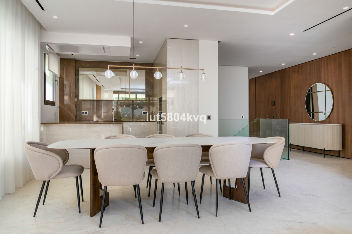 Appartement te koop in The Golden Mile | 4 slaapkamers H5075737
