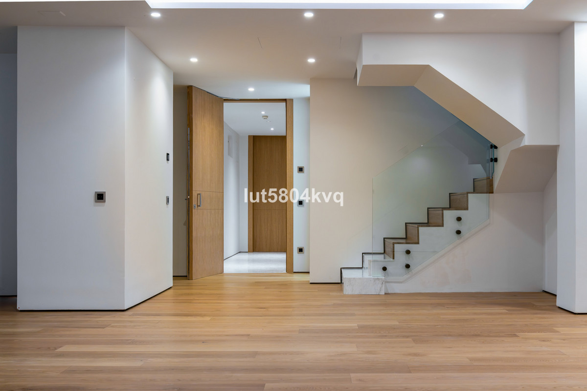 Appartement te koop in The Golden Mile | 4 slaapkamers H5075737