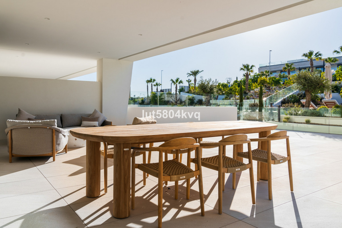 Appartement te koop in The Golden Mile | 4 slaapkamers H5075737