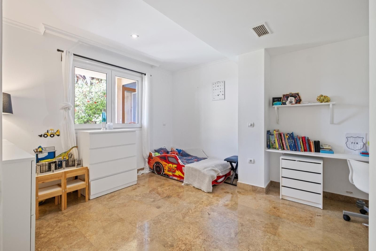 Appartement te koop in The Golden Mile | 3 slaapkamers H5291836