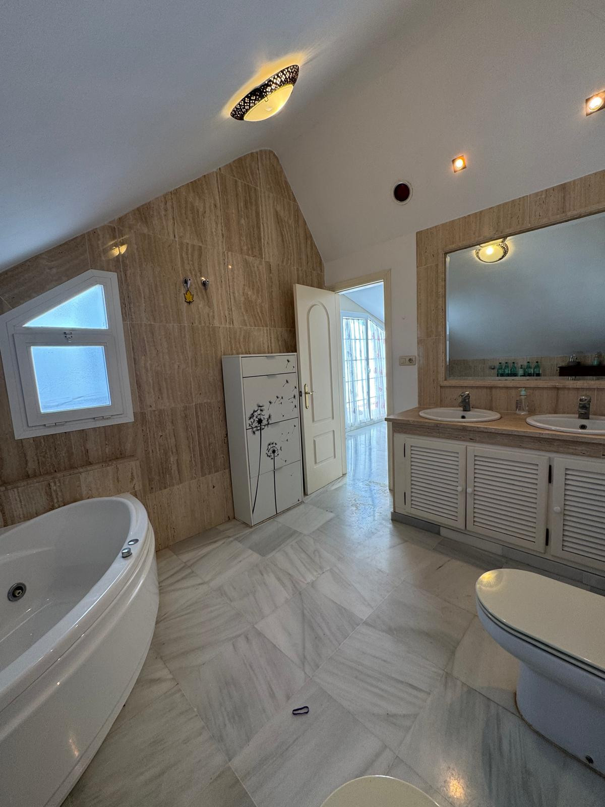 Property main view 32