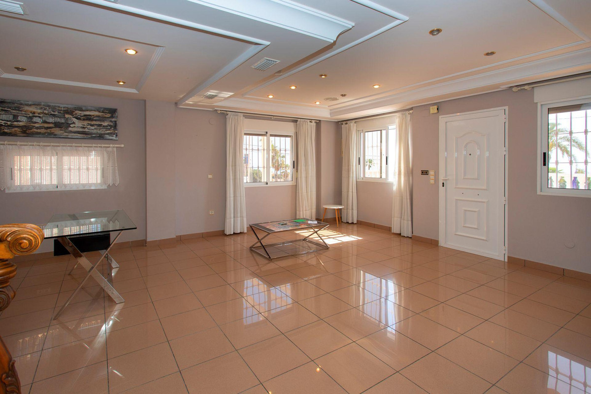 Restaurant te koop in Torrevieja | 4 slaapkamers H5484781