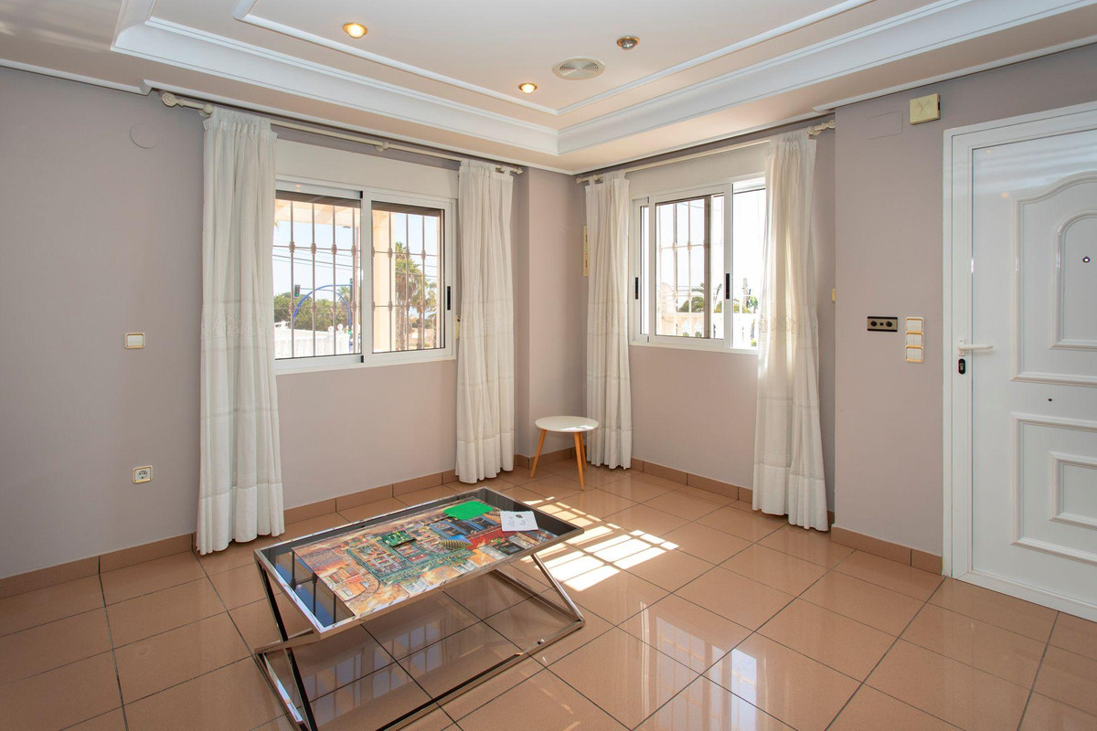 Restaurant te koop in Torrevieja | 4 slaapkamers H5484781