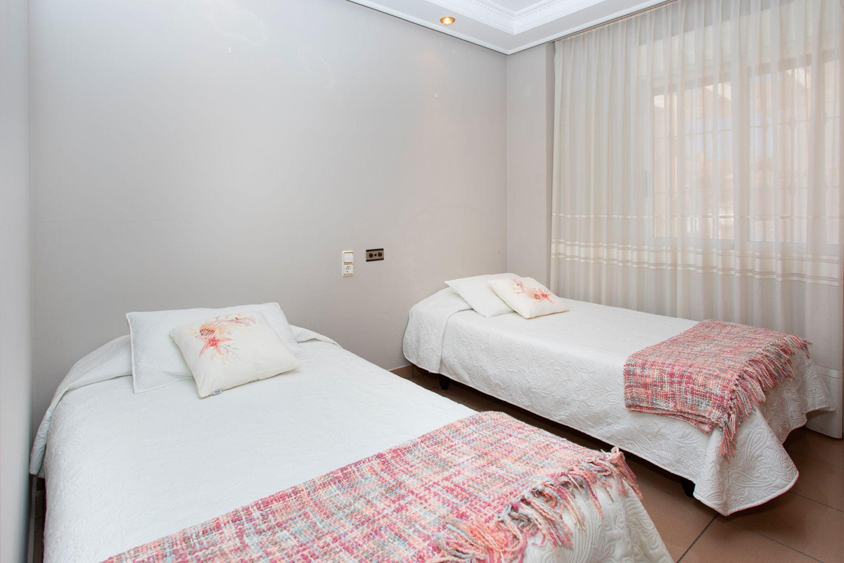 Restaurant te koop in Torrevieja | 4 slaapkamers H5484781