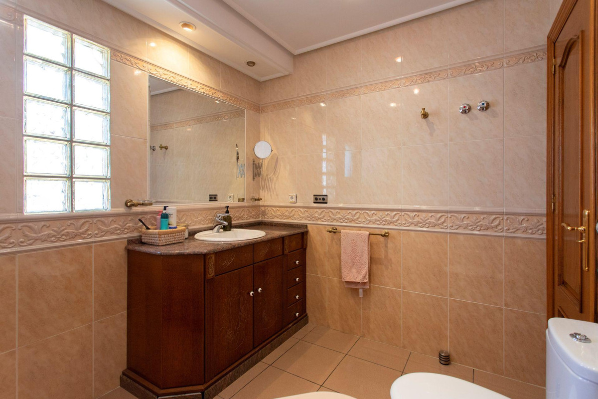Restaurant te koop in Torrevieja | 4 slaapkamers H5484781